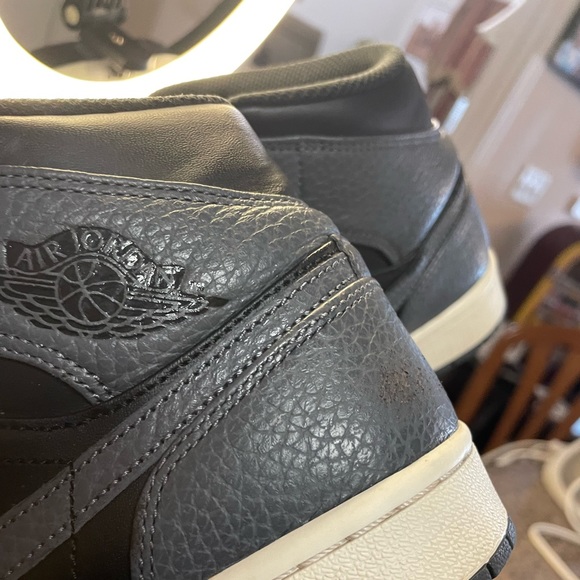 Nike Air Jordan 1 Retro Dark Grey Size 7.5 - Picture 8 of 12
